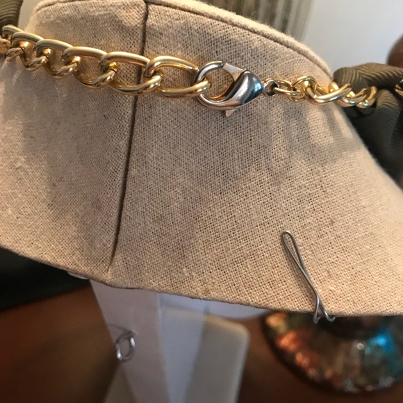 Army Green and Gold Necklace - Picture 3 of 3